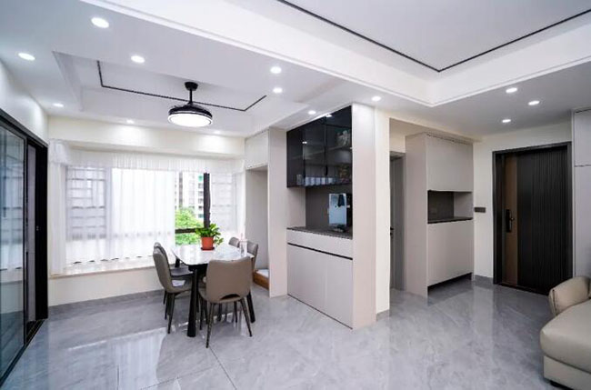 134㎡現(xiàn)代簡約四居室，拒絕過度裝修！有時(shí)候越簡單就越顯高級！